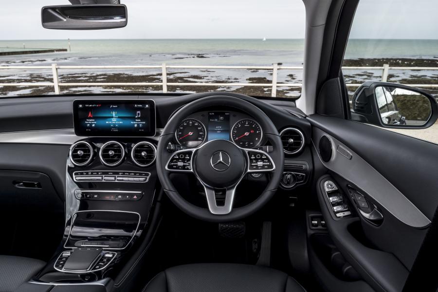 Торпедо Mercedes-Benz GLC220 d 4Matic (X253) 2019 года  (UK) (фото 36 из 89)